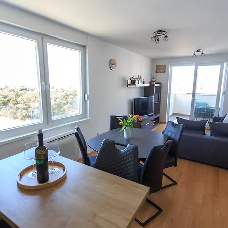 Orjak Appartamento Zara