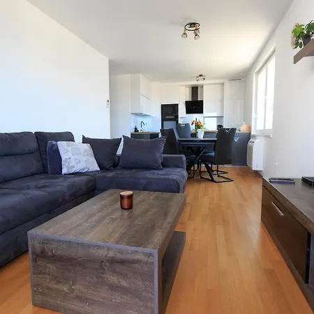 Apartment Orjak *